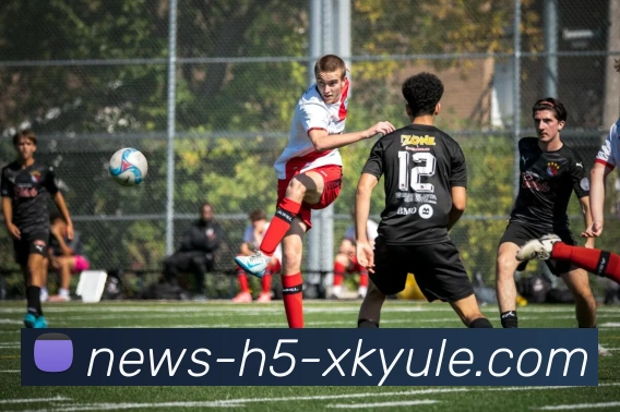 乔治上半场状态一般表现平平仅得10分1篮板2助攻三分球命中率尚可